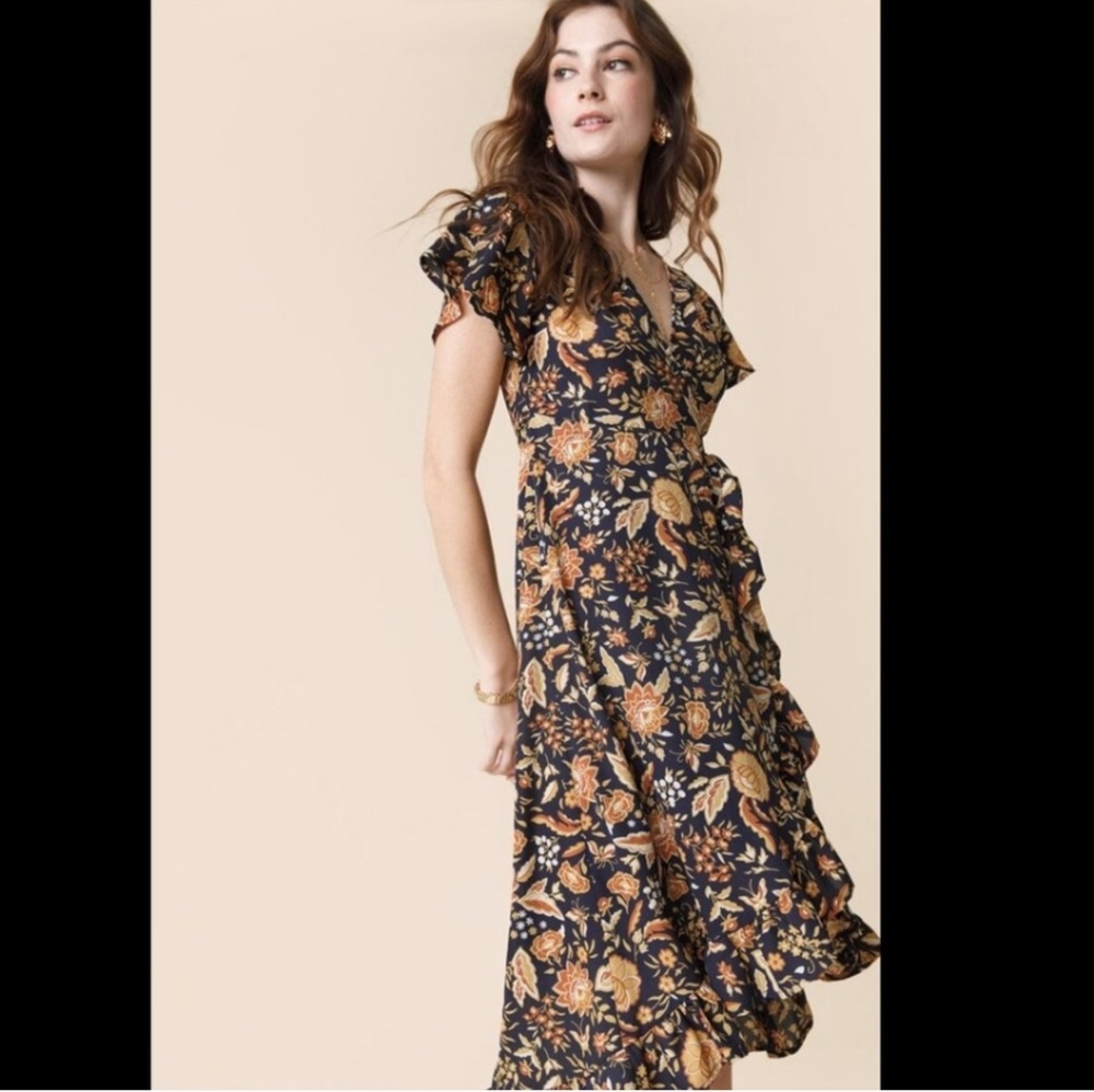 Francesca's Collections Black and Gold Floral Midi Dress